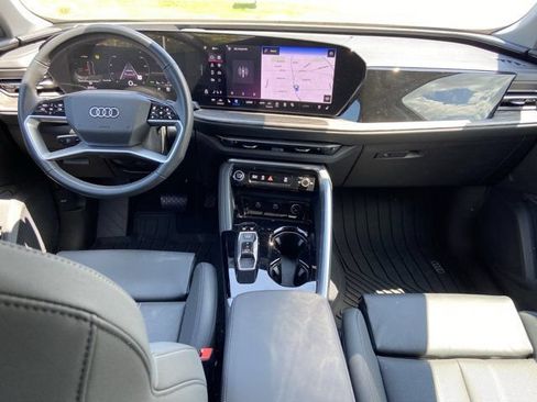 Used 2025 Audi Q5 Premium Plus AWD/4WD image 12