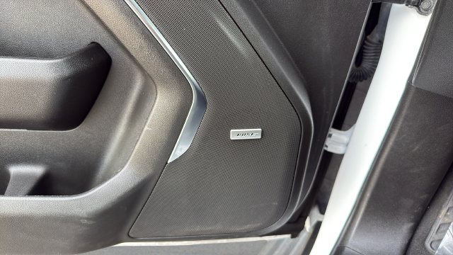 Used 2023 Chevrolet Suburban High Country w/ Advanced Technology Package AWD/4WD image 9