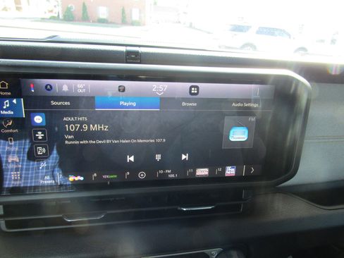 Used 2024 Jeep Wrangler Sport image 21