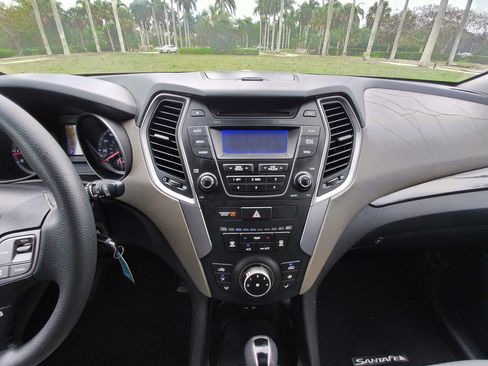 Used 2013 Hyundai Santa Fe Sport FWD image 21