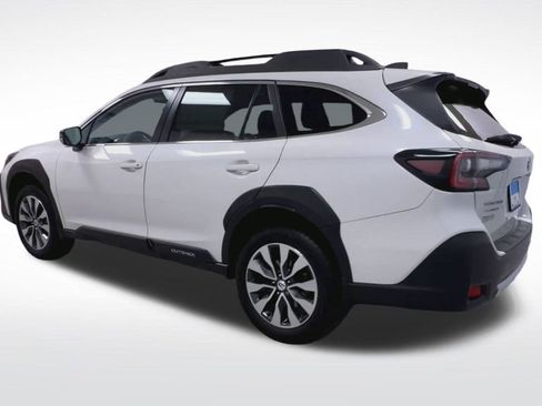 Used 2023 Subaru Outback Limited image 6