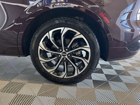 Used 2024 Lincoln Nautilus Reserve image 7