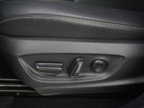 Used 2024 Toyota Crown Limited image 24