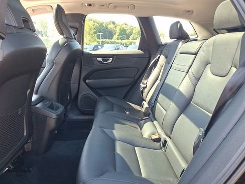 Used 2020 Volvo XC60 T5 Momentum w/ Protection Package AWD/4WD image 19