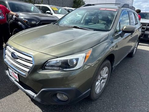 Used 2016 Subaru Outback 2.5i Premium AWD/4WD image 3