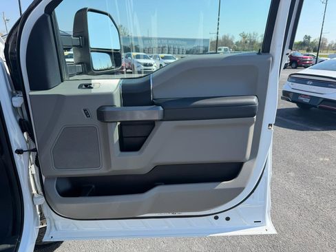 Used 2022 Ford F250 XLT w/ FX4 Off-Road Package image 19