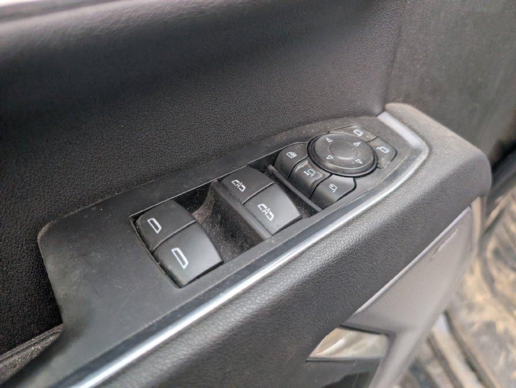 Used 2025 Chevrolet Silverado 3500 High Country w/ High Country Premium Package AWD/4WD image 14
