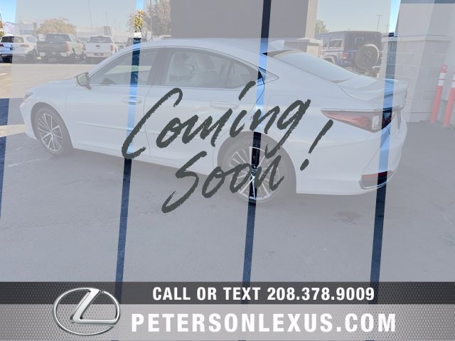 Used 2023 Lexus ES 300h w/ Premium Package FWD image 5
