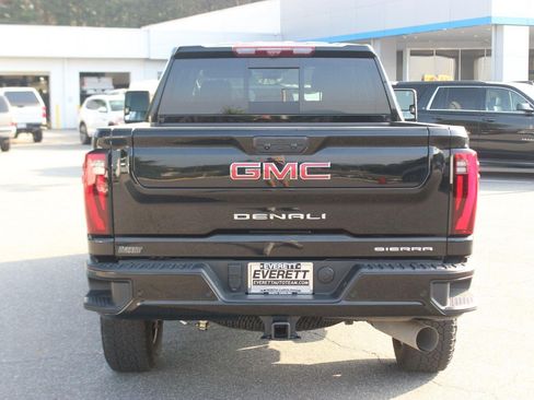 Used 2025 GMC Sierra 2500 Denali w/ Denali Reserve Package AWD/4WD image 6