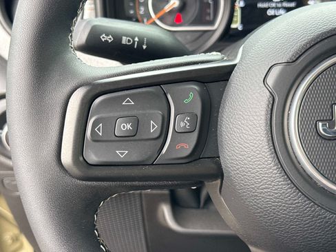 Certified 2025 Jeep Wrangler Unlimited Sport AWD/4WD image 31