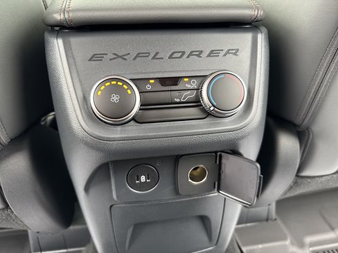 New 2026 Ford Explorer Active w/ Active Comfort Package AWD/4WD image 27