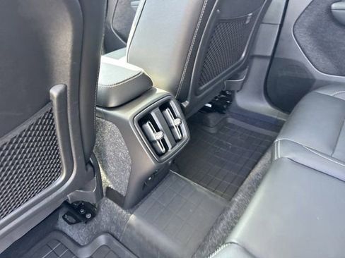 New 2025 Volvo XC40 B5 Core w/ Protection Package Premier image 22