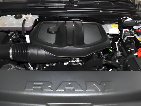 Used 2025 RAM 1500 Rebel AWD/4WD image 10