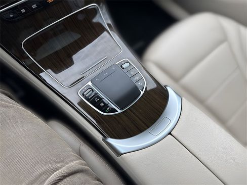 Certified 2021 Mercedes-Benz GLC 300 4MATIC image 19