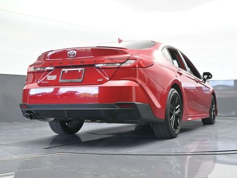 Used 2025 Toyota Camry SE w/ Multimedia Upgrade Package image 57