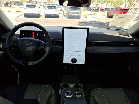 Certified 2024 Ford Mustang Mach-E Premium image 18