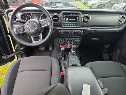 Used 2023 Jeep Wrangler Unlimited Rubicon 4xe image 3