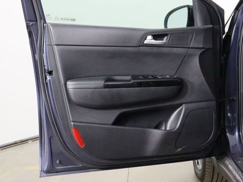 Used 2020 Kia Sportage EX image 20