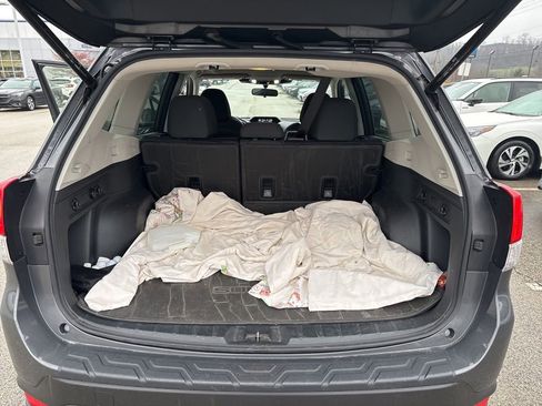 Certified 2022 Subaru Forester Premium image 28