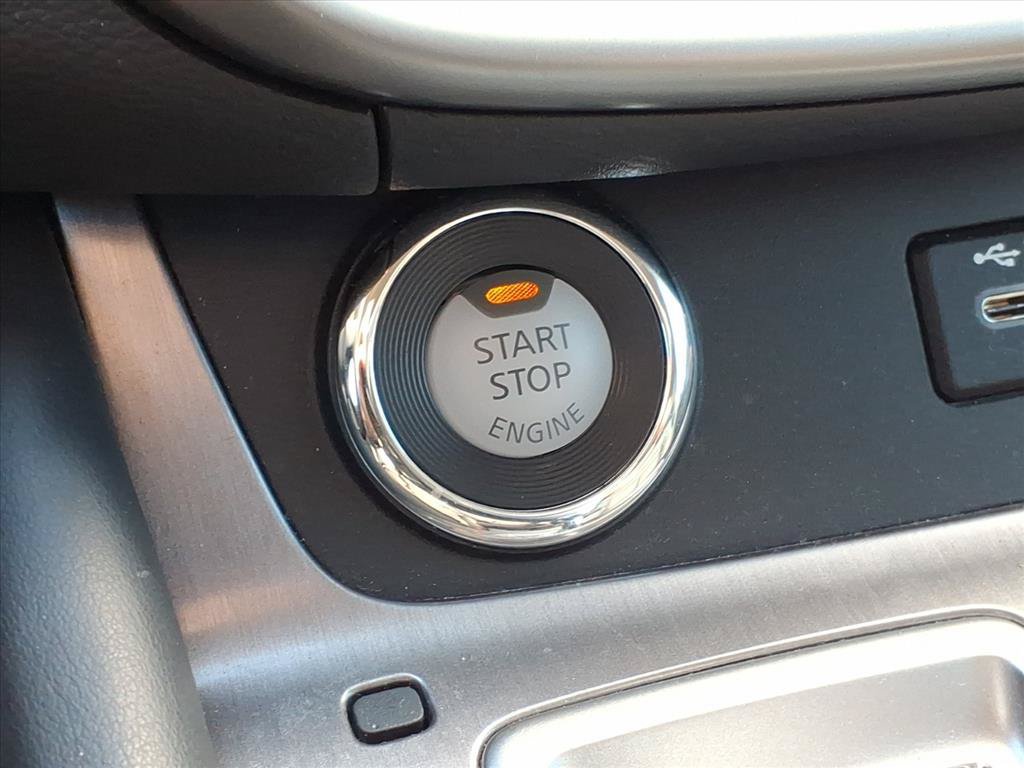 Used 2023 Nissan Murano SV w/ SV Midnight Edition Package FWD image 27