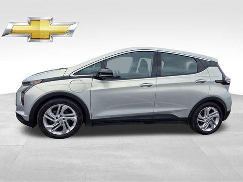 Certified 2022 Chevrolet Bolt LT image 3