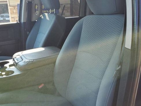 Used 2014 RAM 1500 Express AWD/4WD image 22