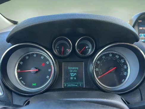 Used 2014 Buick Encore Premium image 33