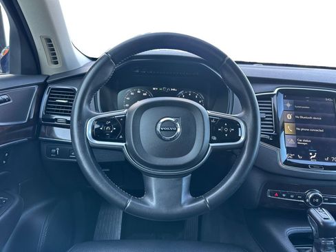 Used 2017 Volvo XC90 T5 Momentum w/ Vision Package image 13