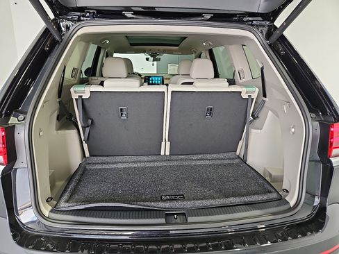 New 2026 Volkswagen Atlas SE FWD image 13