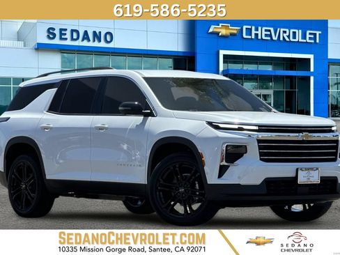 New 2026 Chevrolet Traverse LT w/ Enhanced Driving Package FWD image 1