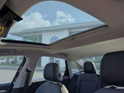 New 2026 Volkswagen Jetta SE FWD image 21