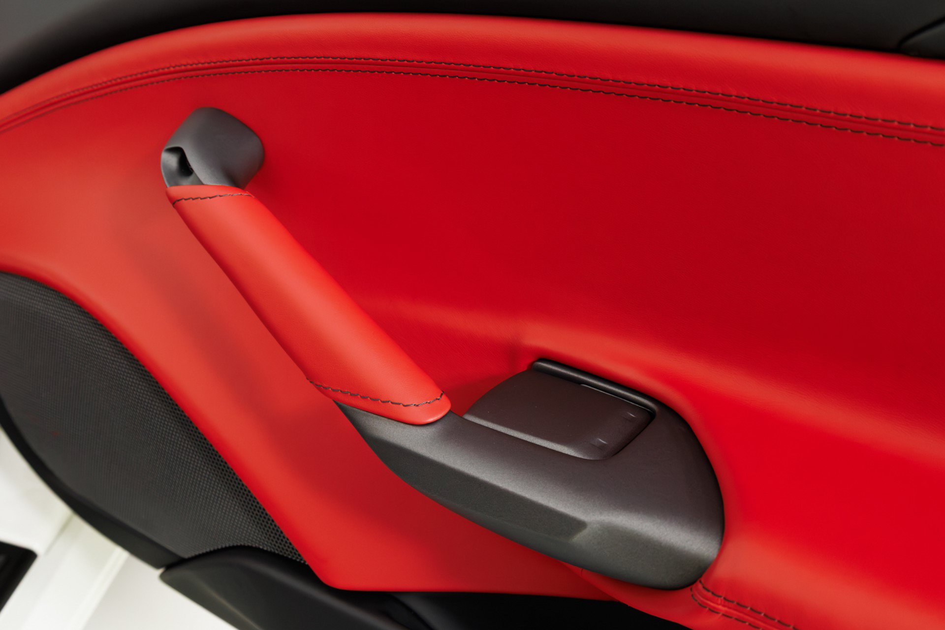 Used 2017 Ferrari 488 Spider RWD image 44