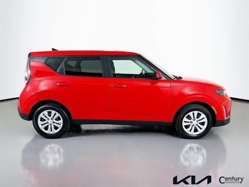 Certified 2025 Kia Soul LX FWD image 6
