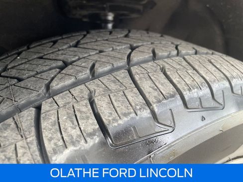 Used 2022 Ford Escape SE w/ SE Sport Appearance Package image 31