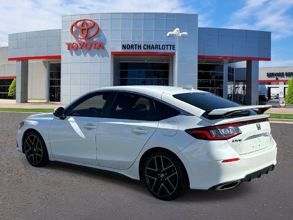 Used 2022 Honda Civic Sport Touring image 4