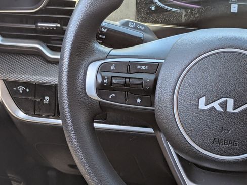 Certified 2024 Kia Sportage LX image 17