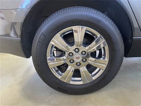 Used 2015 Cadillac SRX Luxury w/ Driver Awareness Package image 10