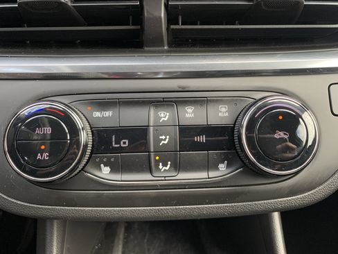 Used 2024 Buick Envista Preferred w/ Convenience I Package image 29