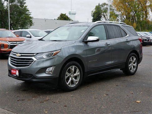 Used 2018 Chevrolet Equinox Premier image 3