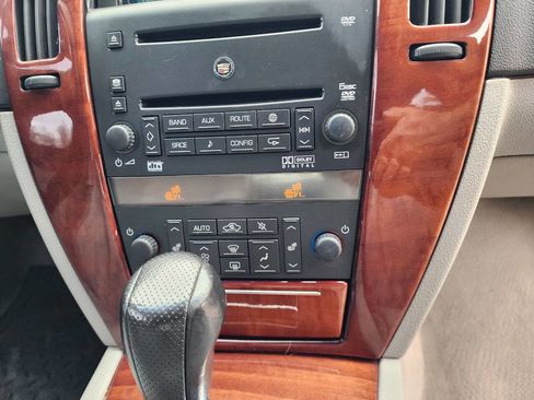 Used 2006 Cadillac STS w/ Preferred Equipment Group image 25