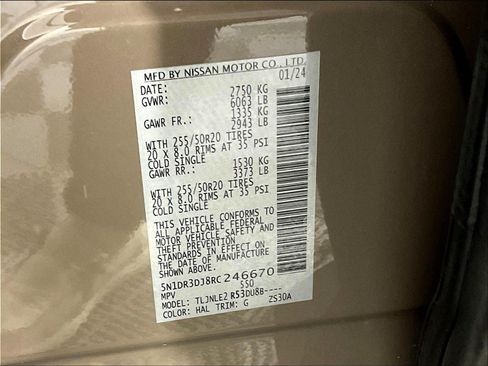 Used 2024 Nissan Pathfinder Platinum w/ Cargo Package AWD/4WD image 19