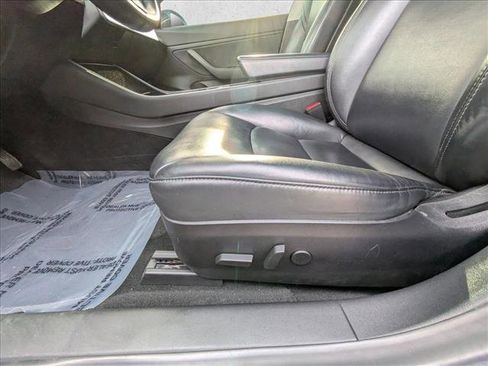 Used 2018 Tesla Model 3 Long Range image 18