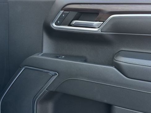 Used 2023 GMC Sierra 1500 SLT image 27