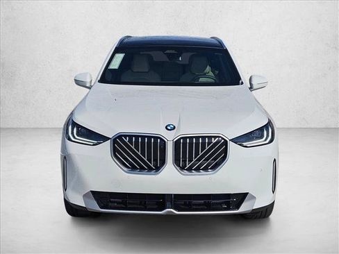 Used 2026 BMW X3 xDrive30i w/ Premium Package AWD/4WD image 2