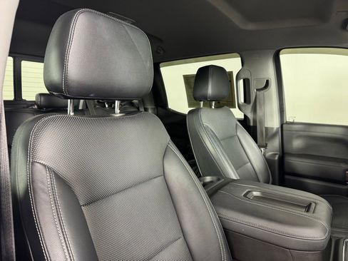 Used 2021 Chevrolet Silverado 1500 LT Trail Boss w/ Convenience Package II AWD/4WD image 42