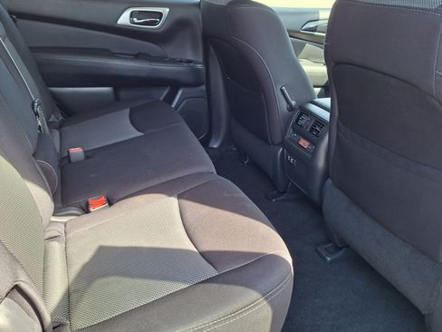 Certified 2020 Nissan Pathfinder SV image 22