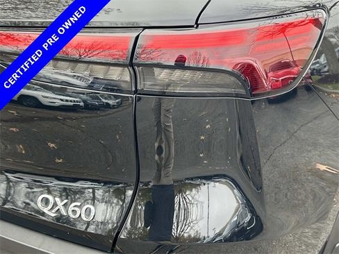 Certified 2025 INFINITI QX60 Pure image 12