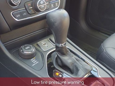 Used 2021 Jeep Cherokee Limited w/ Elite Package image 37