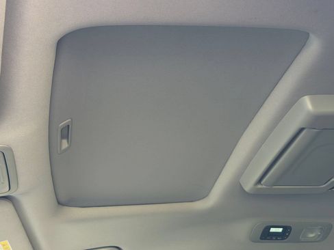Used 2023 Honda Odyssey Touring image 31