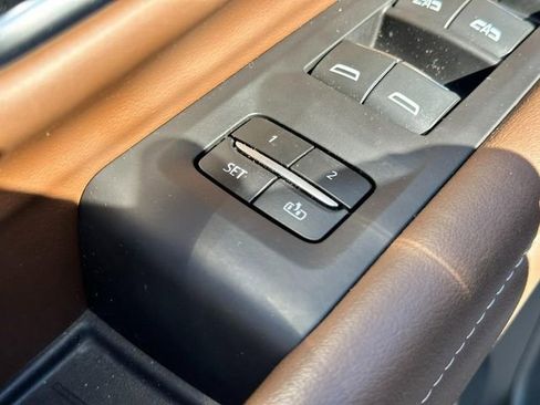 Used 2024 Chevrolet Tahoe High Country AWD/4WD image 19